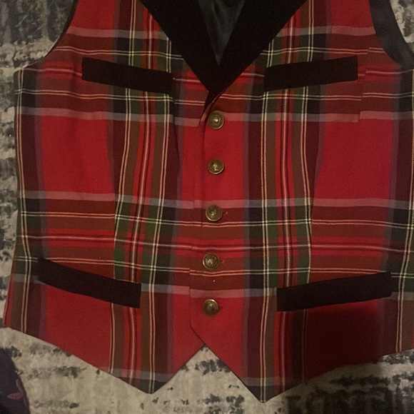 Red Plaid Vest - Picture 5 of 5